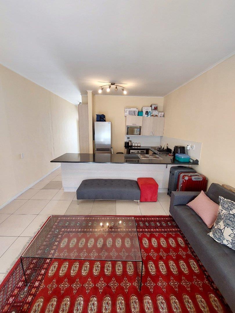 To Let 1 Bedroom Property for Rent in Mowbray Western Cape